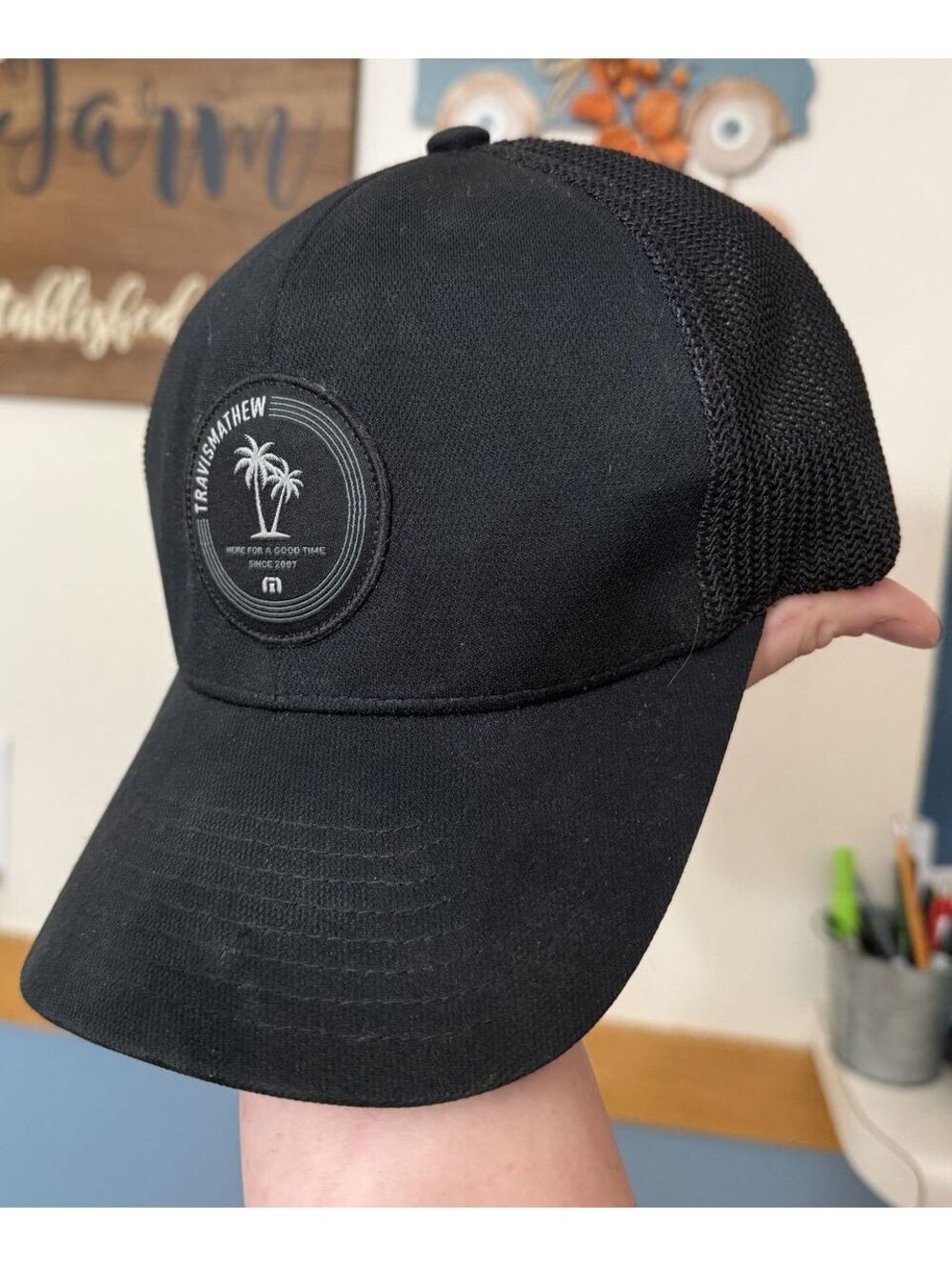 TravisMathew Palm Tree Here For A Good Time hat S-M